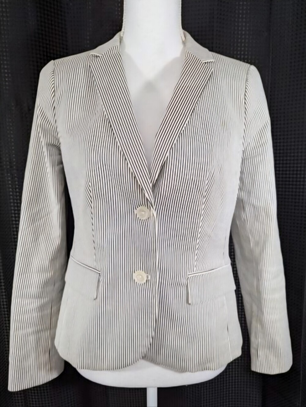 TALBOTS PETITES CLASSIC TEXTURED STRIPES BLACK & WHITE JACKET Blazer Size 4P EUC